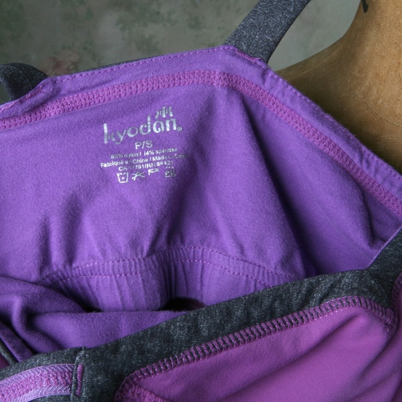 Kyodan Workout Top Elastic Hem Ruched Back V-neck - Picture 10 of 11